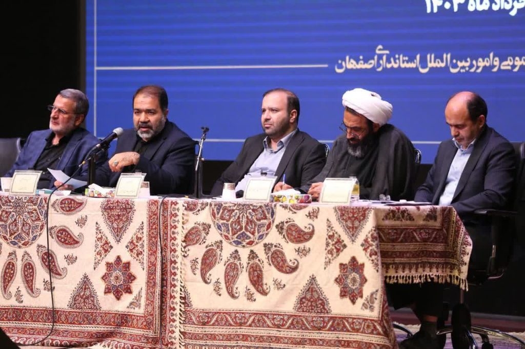 نشست تخصصی بیماری نیوکاسل در صنعت طیور — پیشگیری و کنترل